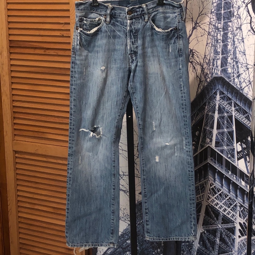 GAP Men’s Distressed Jeans